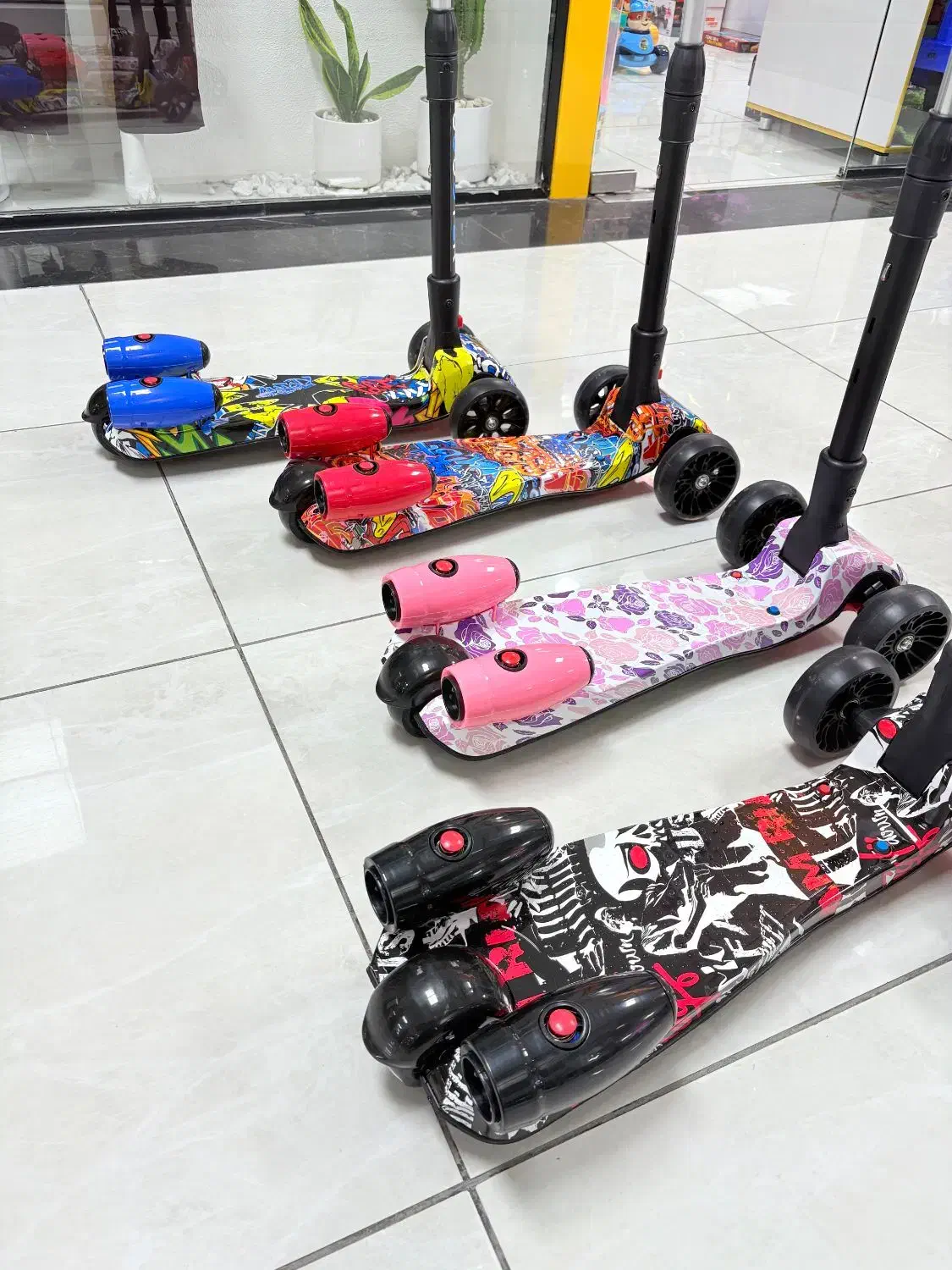 اسکوتردودزا بلوتوثی|اسباببازی|بندر ماهشهر, |دیوار