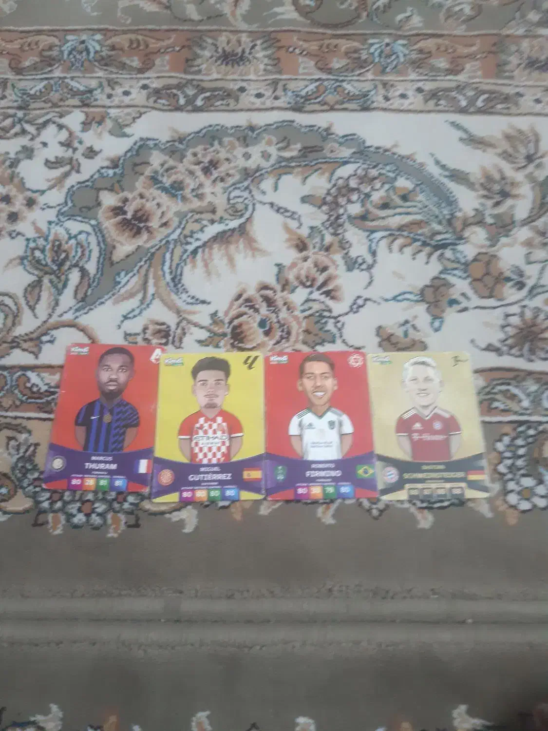 کیمدی|اسباب‌‌بازی|قم, هفت تیر|دیوار