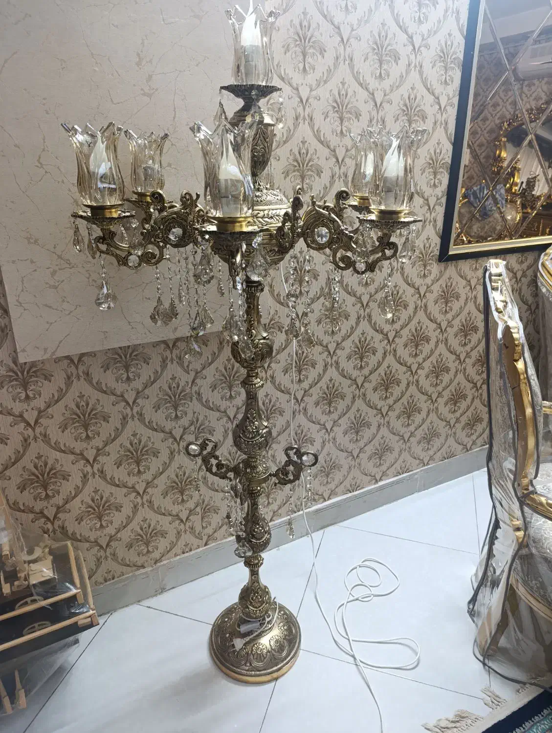 لوستر و پایه سالنی|لوستر و چراغ آویز|مشهد, مصلی (کارمندان اول)|دیوار