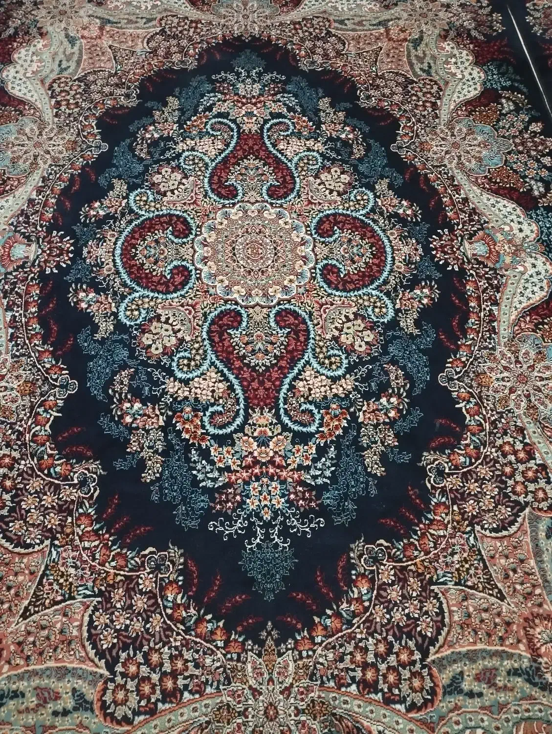 چهار. تخته فرش 6متری در حد|فرش|ملایر, |دیوار