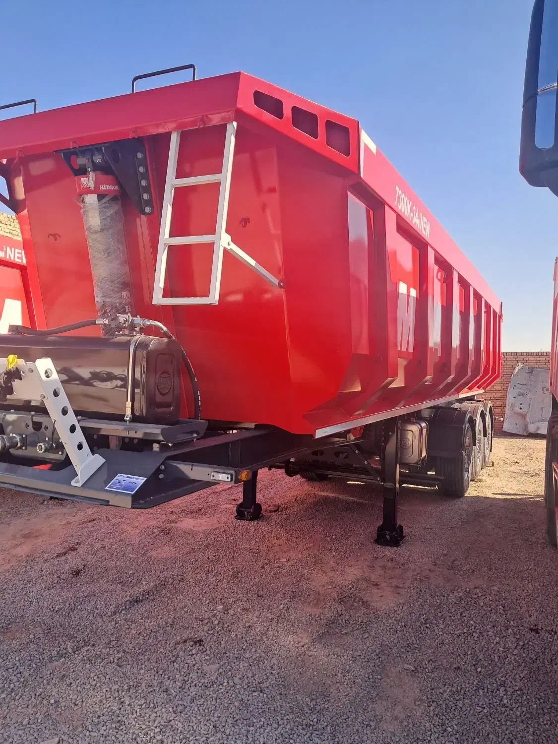 کمپرسی مارال|خودرو سنگین|یزد, |دیوار