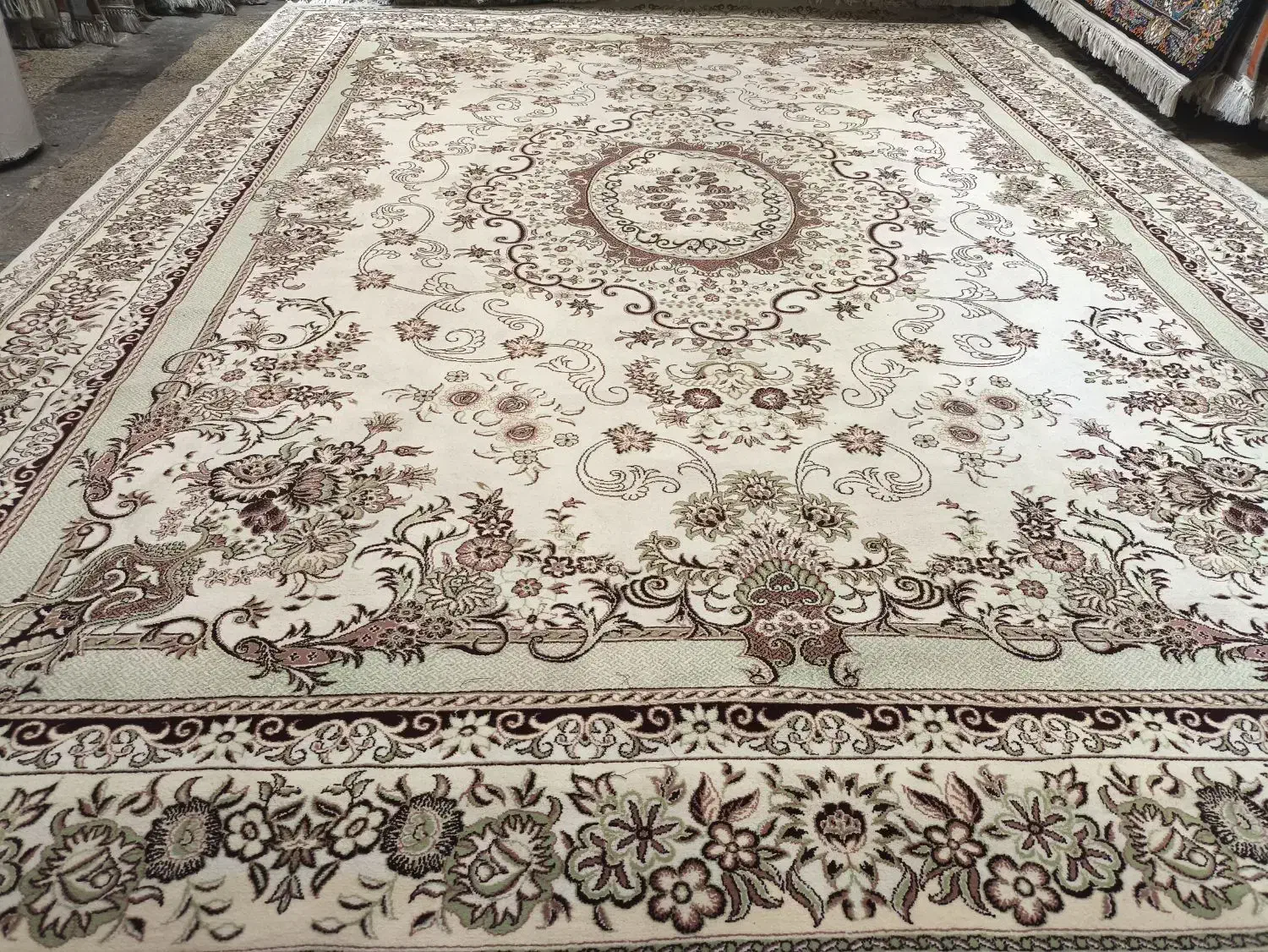 12متری کرم|فرش|تهران, امام حسین|دیوار