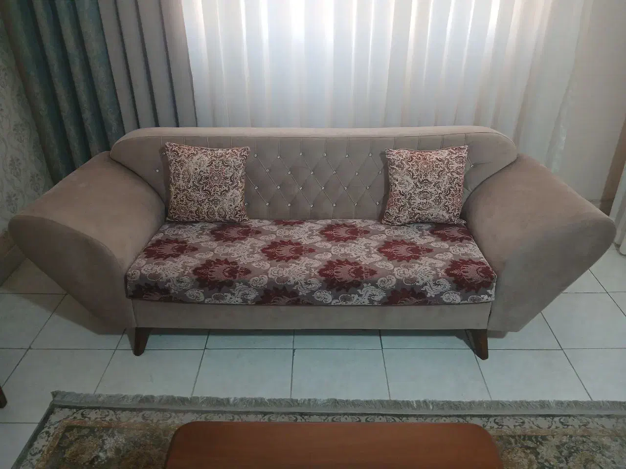 مبل  4 تومن|مبلمان خانگی و میز عسلی|محمدشهر, محمدشهر|دیوار