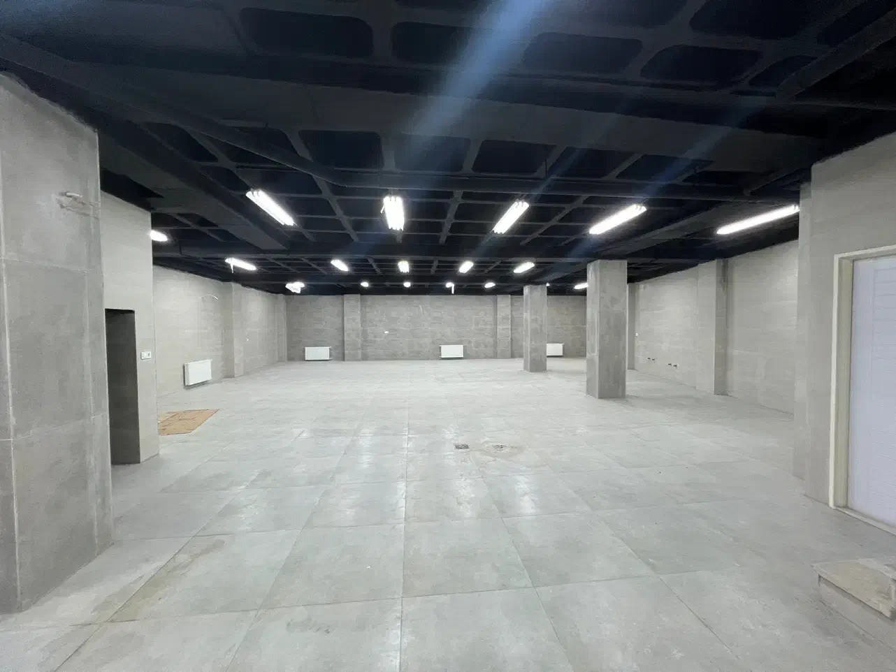 اجاره زیرزمین۲۷۰ متری واقع در میدان آزادی|اجارهٔ مغازه و غرفه|سنندج, |دیوار