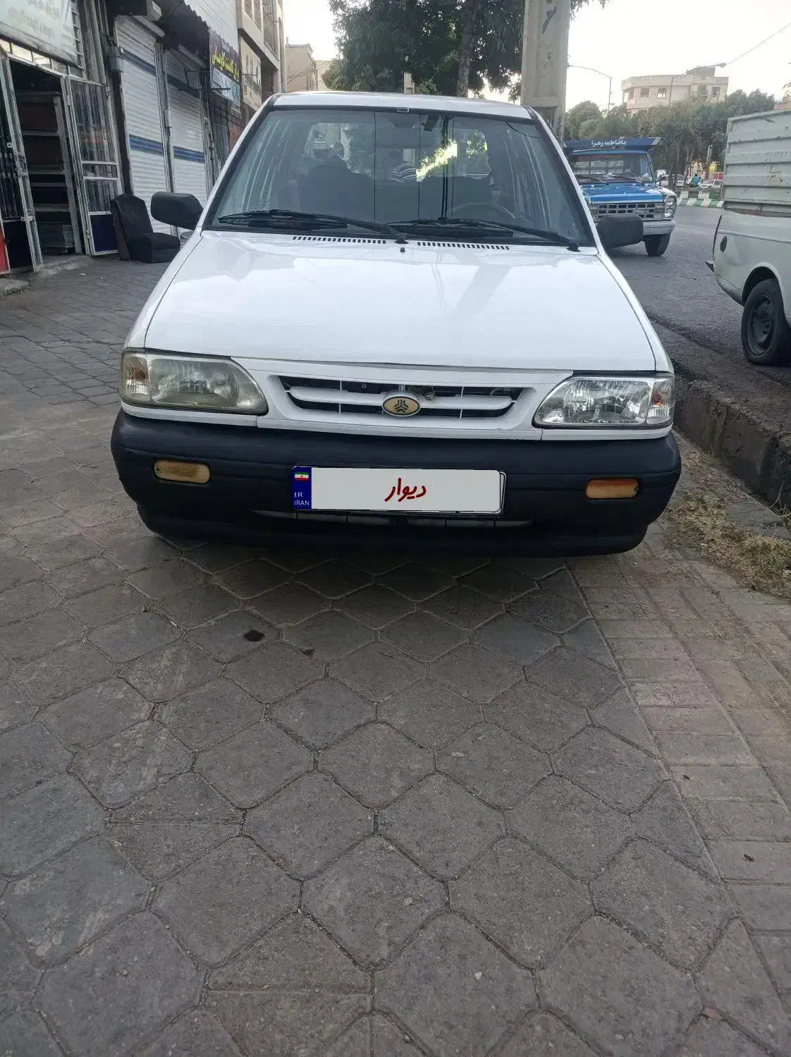 پراید صندوقداربنزینی|خودرو سواری و وانت|بروجرد, |دیوار