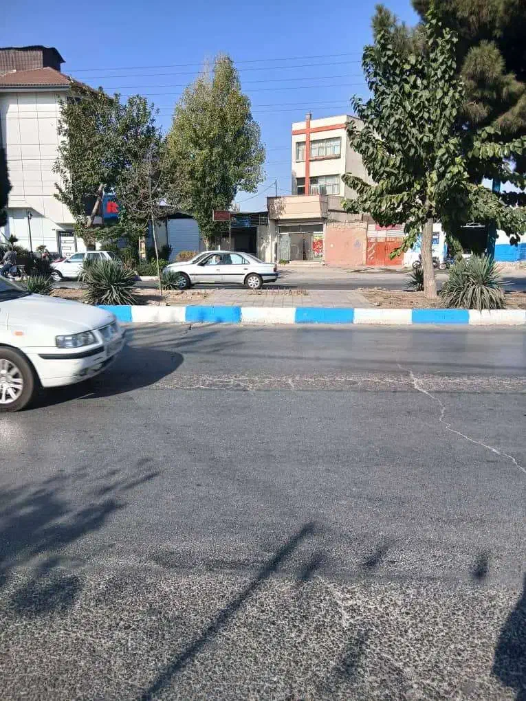 ساختمان مسکونی و تجاری|فروش آپارتمان|خمینی‌شهر, |دیوار