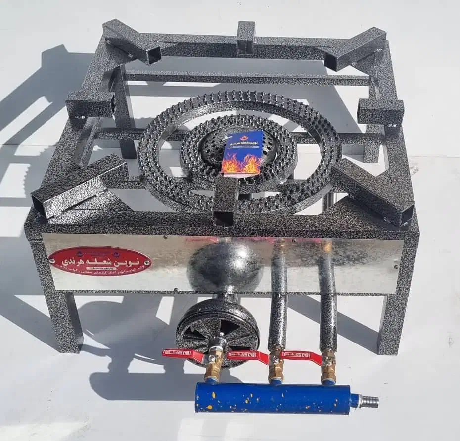 اجاق گاز سه شعله پرفیلی ۷۰ در ۷۰  کوره دار|اجاق گاز و لوازم برقی پخت‌وپز|سنندج, |دیوار