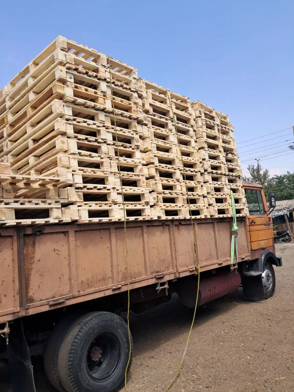 جعبه پالت تخته نو|فعالیت داوطلبانه|الوند, |دیوار