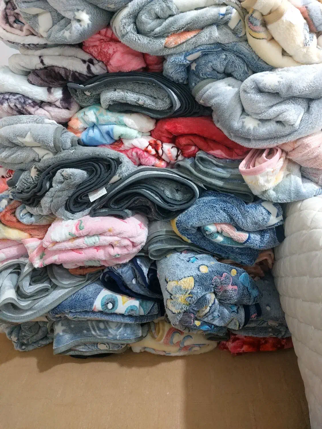 پتو مسافرتی دونفره(خارجی)|رختخواب، بالش، پتو|بیرجند, |دیوار