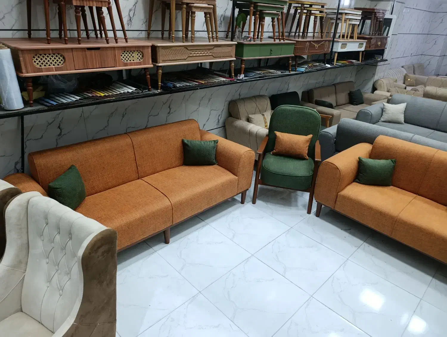 مبلمان ایرانیان|مبلمان خانگی و میز عسلی|گرمسار, |دیوار