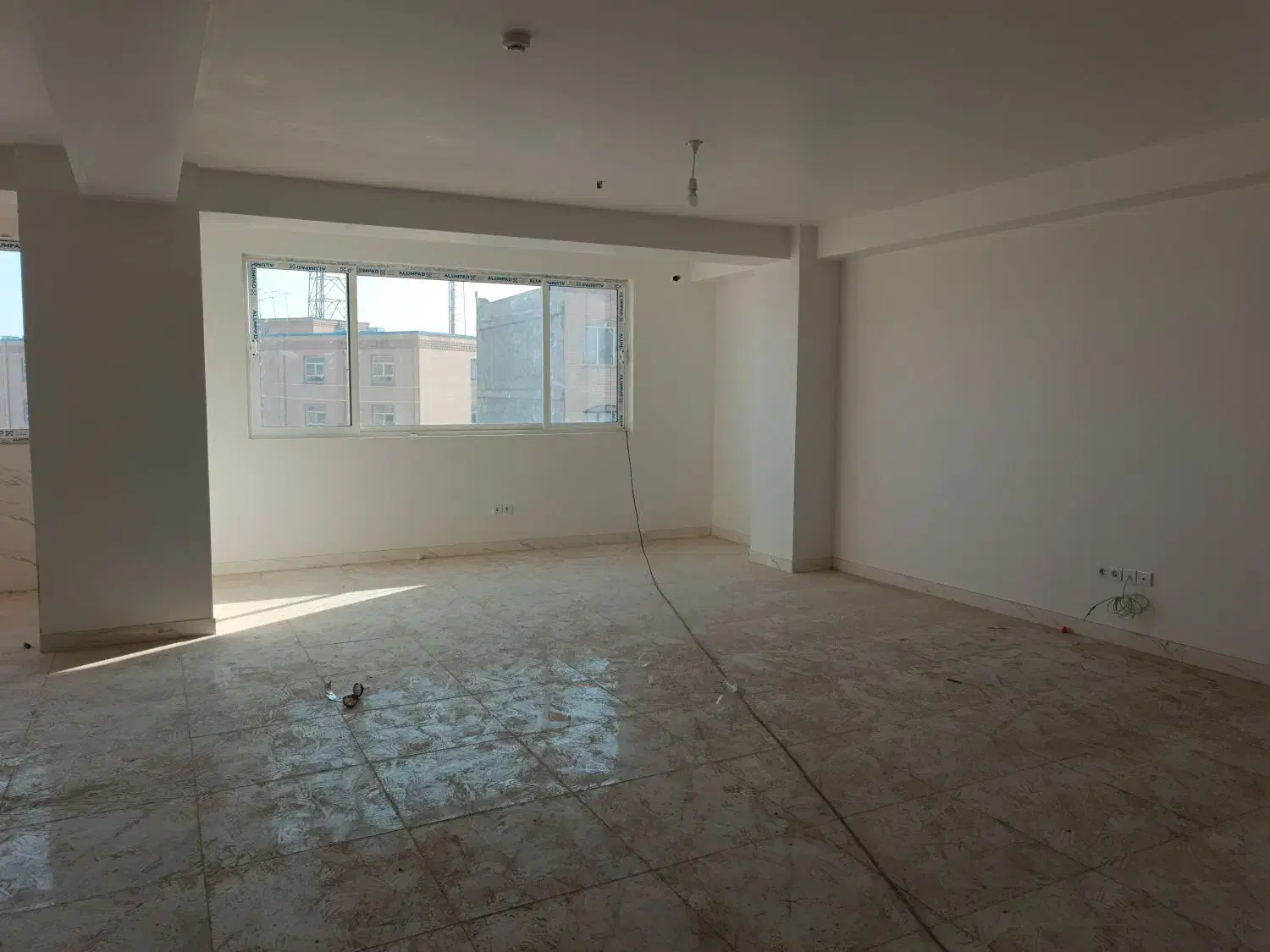 آپارتمان نوساز /کلیدنخورده/ شهرک اندیشه|فروش آپارتمان|میانه, |دیوار