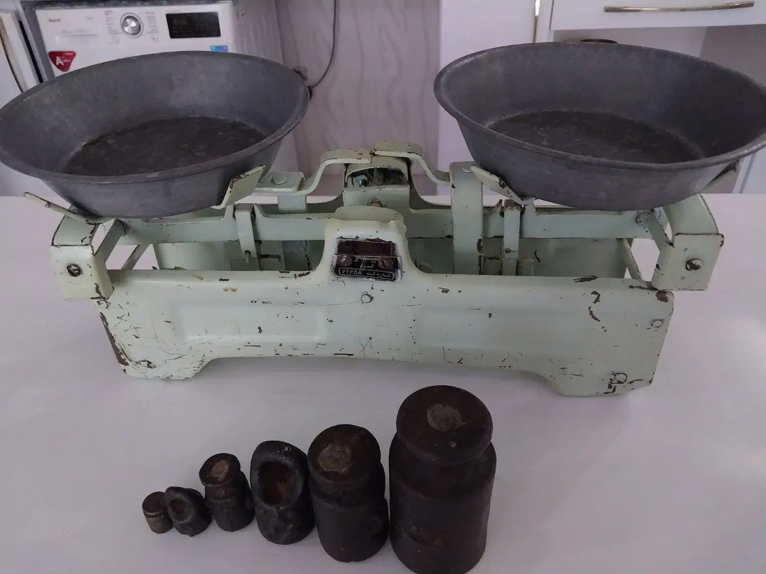 ترازوسنگی|کلکسیون اشیاء عتیقه|سهند, |دیوار