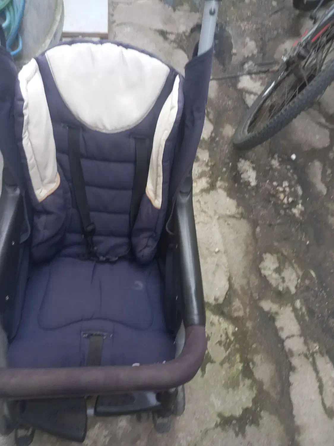 کالسکه بچه|کالسکه و لوازم جانبی|رشت, چمارسرا|دیوار