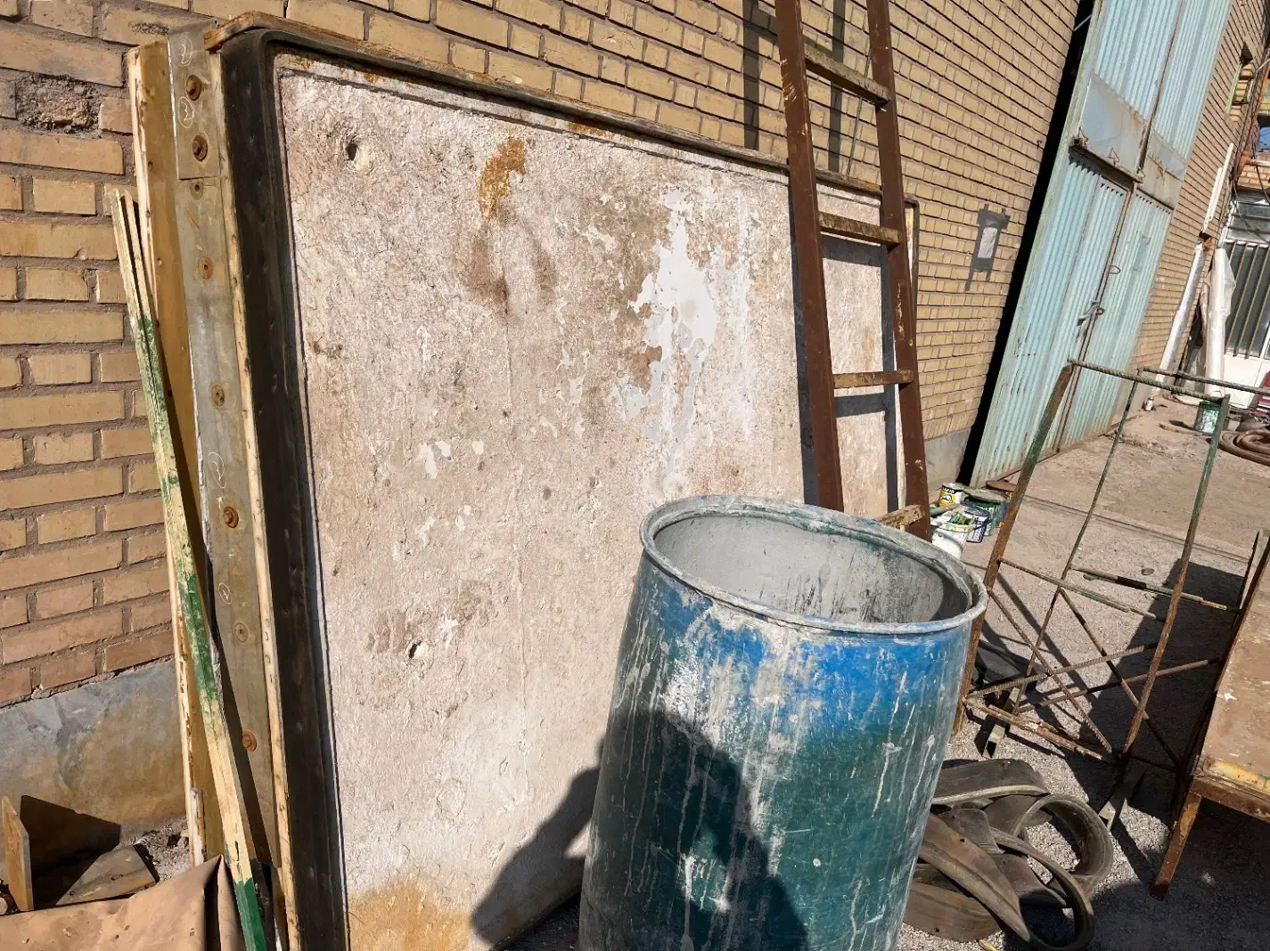 فروش ضایعات پلی اتیلن و پی وی سی سنگین|مصالح و تجهیزات ساختمان|نمین, |دیوار