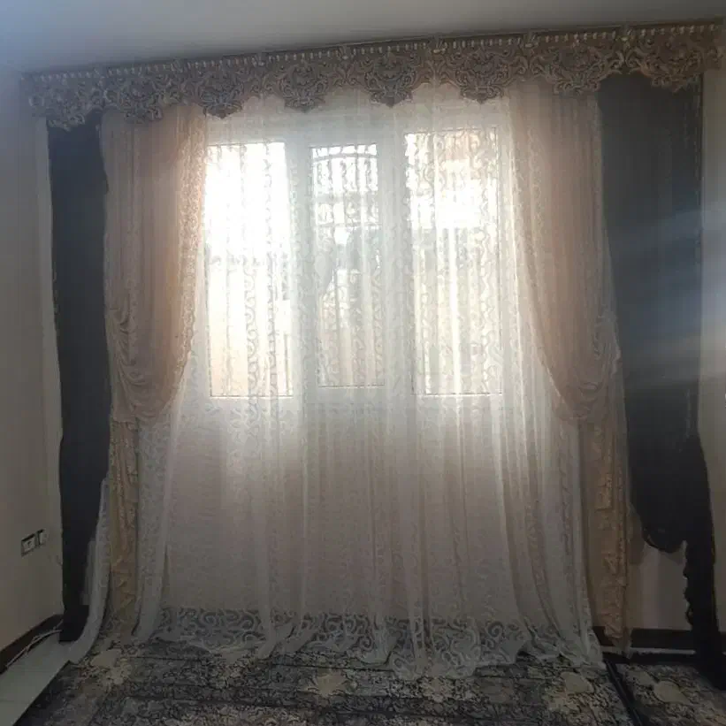 پرده|پرده، رانر، رومیزی|مهاجران, |دیوار