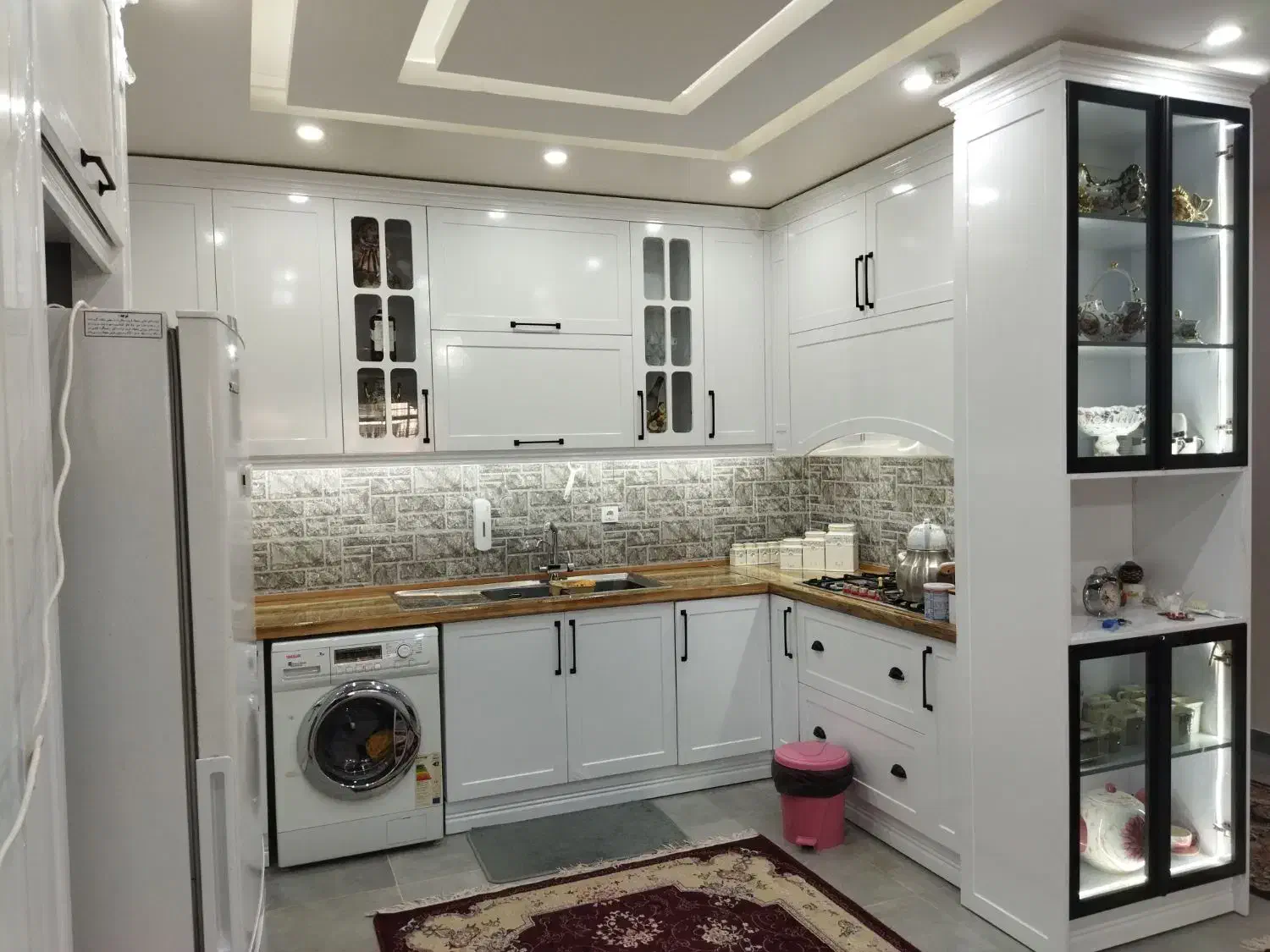 خدمات ساخت و نصب و تعمیرات کابینت و کمد دیواری|خدمات پیشه و مهارت|ملارد, |دیوار