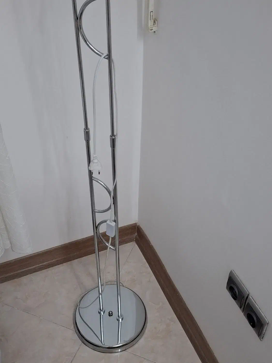 اباژور|چراغ خواب و آباژور|قم, بنیاد|دیوار