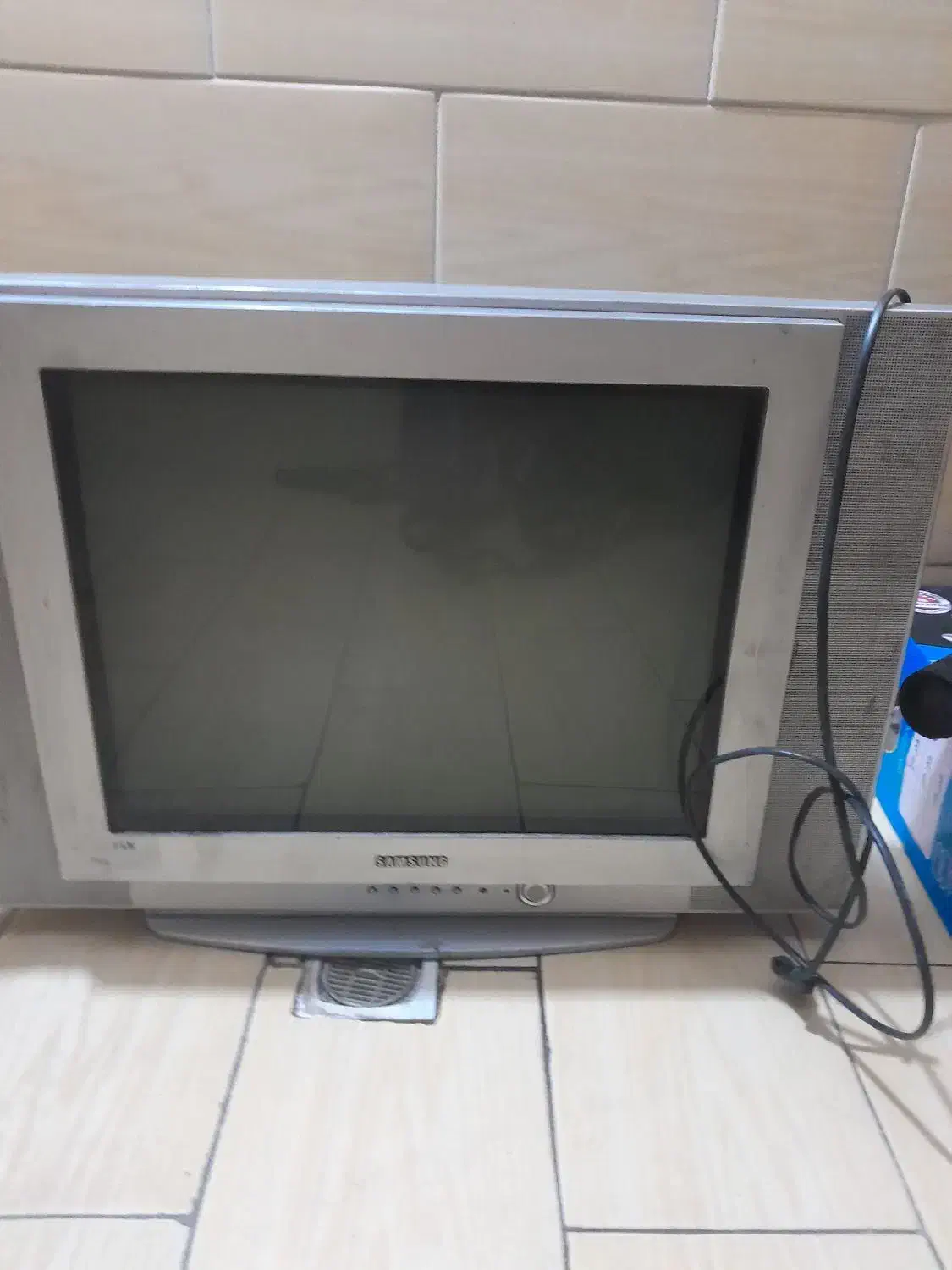 تلویزیون ۲۱ اینج فلات مارک سامسونگ|تلویزیون و پروژکتور|محمدشهر, محمدشهر|دیوار