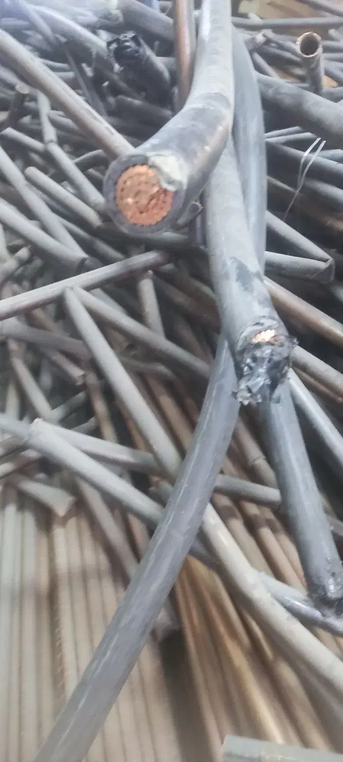 خریدآهن وفروش انواع ضایعات ،کتاب وکاغذباطله|عمده‌فروشی|باقرشهر, |دیوار