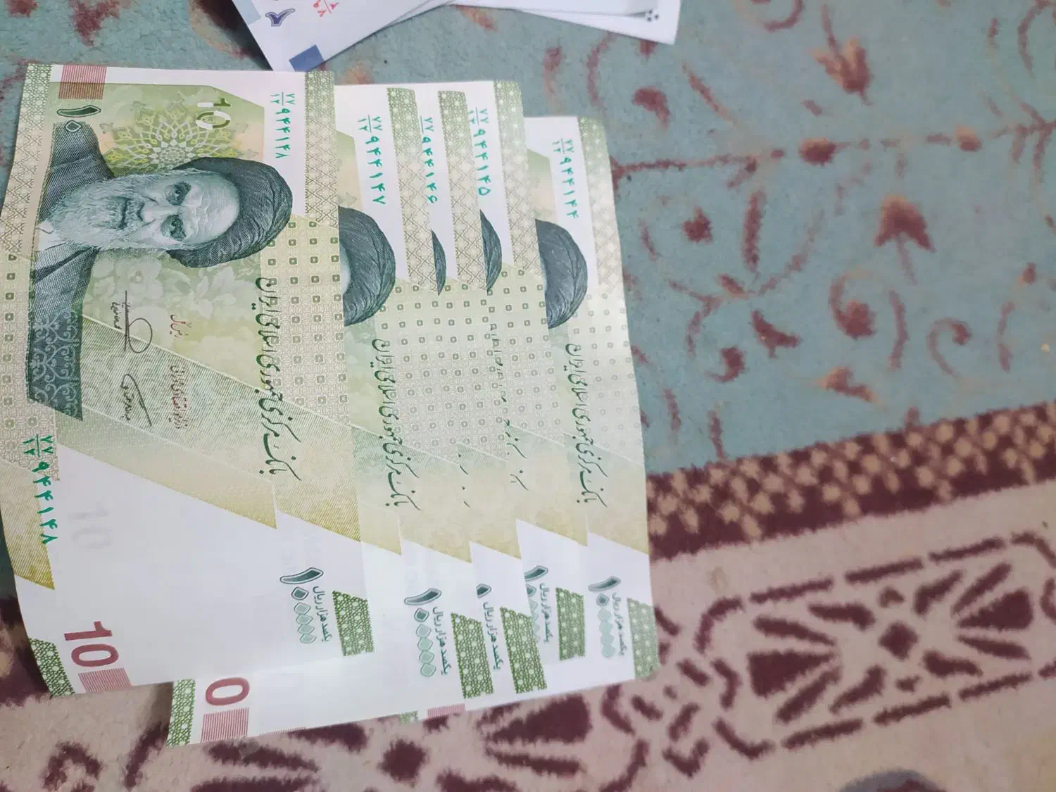 اسکناس امضاقرمزدوهزارتومانی|کلکسیون سکه، تمبر، اسکناس|زاهدان, |دیوار