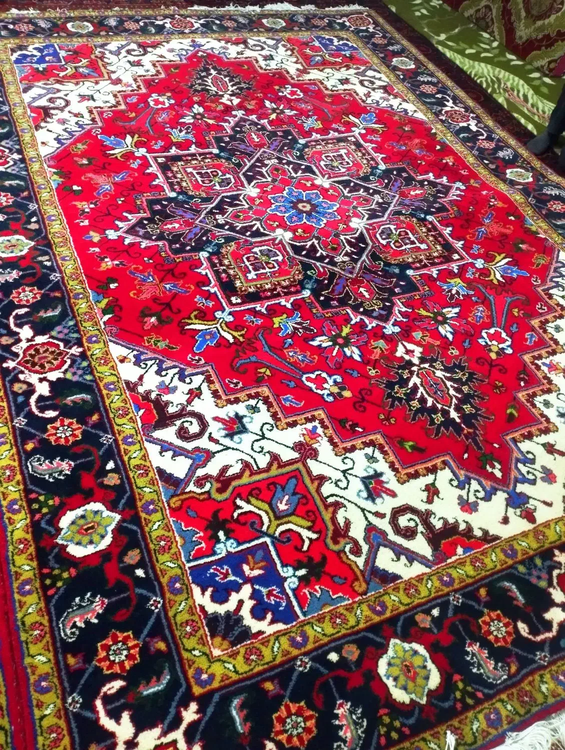 یک‌جفت‌فرش‌دستبافت‌‌نه‌متراصل‌هریس‌و|فرش|خواجه, |دیوار