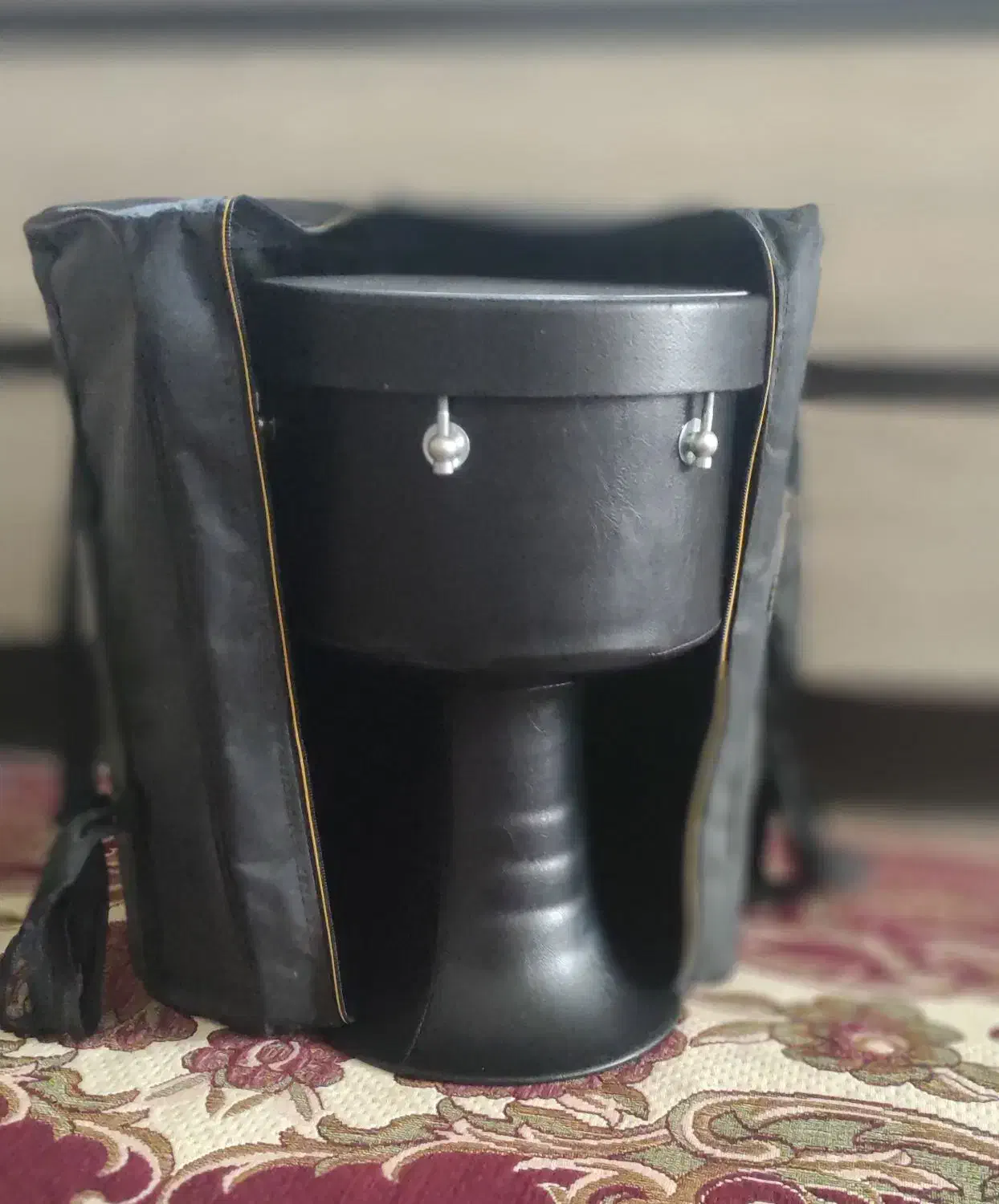 تنبک نو|سازهای سنتی|اصفهان, قائمیه|دیوار