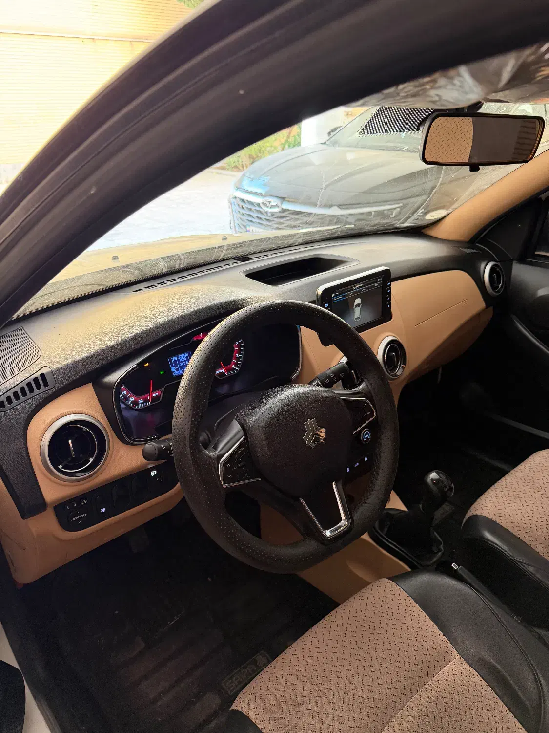 اطلس ۴۰۳ فول سانروف دار بدون رنگ کم کار کارمندی|خودرو سواری و وانت|اصفهان, خواجو|دیوار