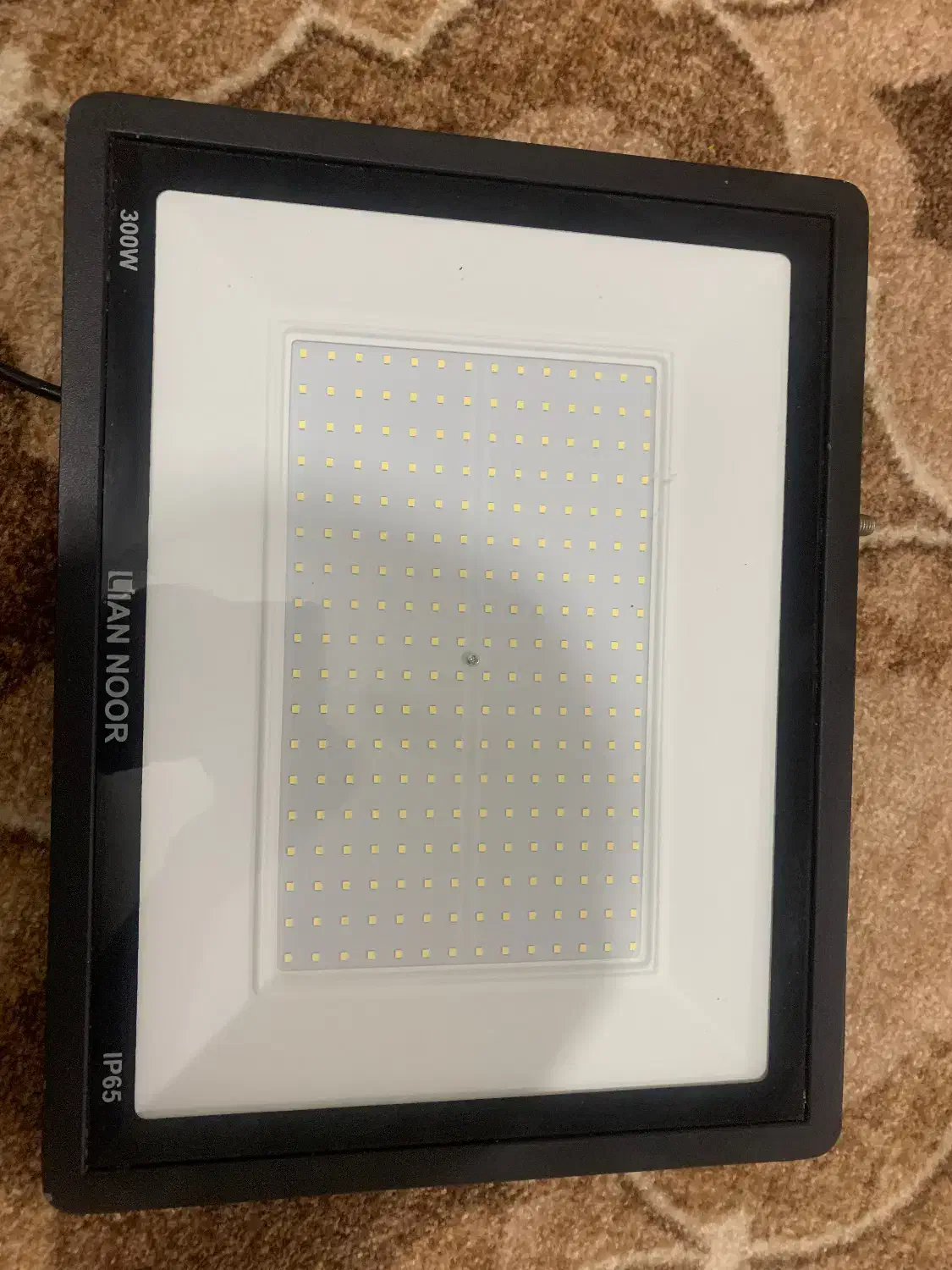 پرژکتور ۳۰۰وات لیان نور|لامپ و چراغ|بوشهر, |دیوار