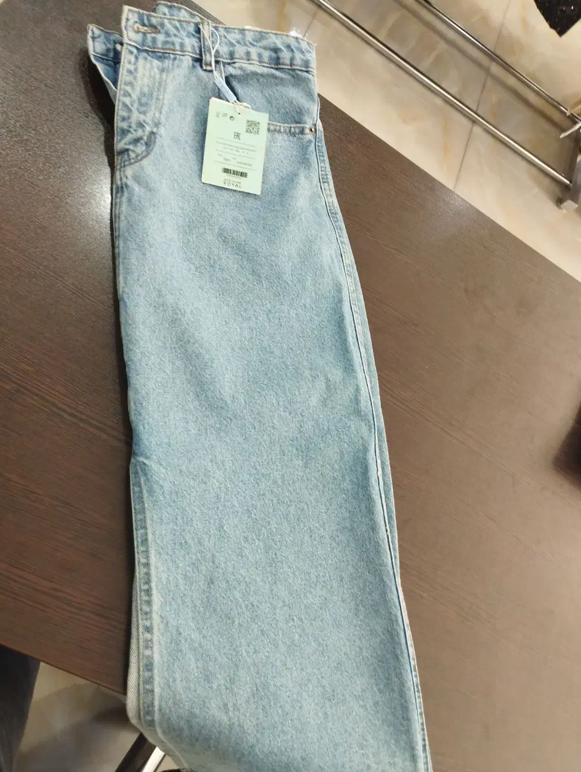 دامن لی|لباس|ایوان, |دیوار