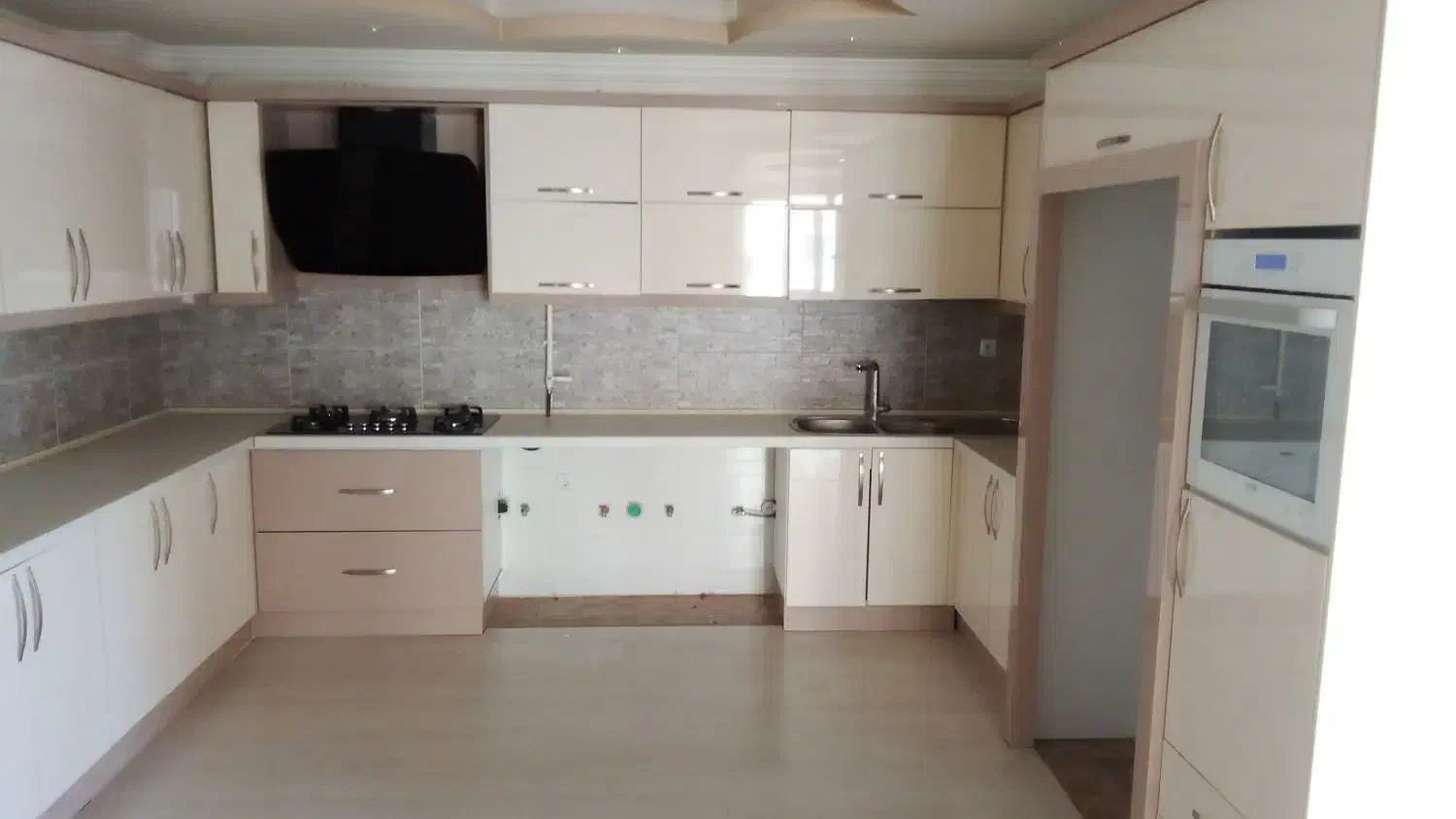 ۱۸۰متر فول امکانات/لوکس/ اعیانی دانشکده|اجارهٔ آپارتمان|ارومیه, |دیوار