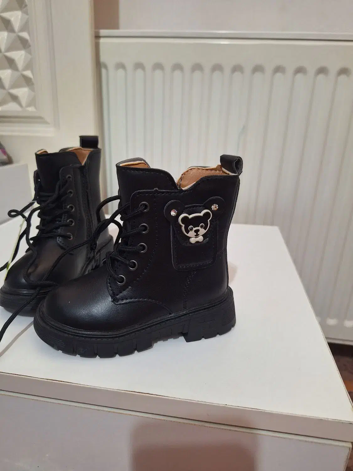 بوت بچگانه شیک ونو|کفش و لباس بچه|بروجن, |دیوار