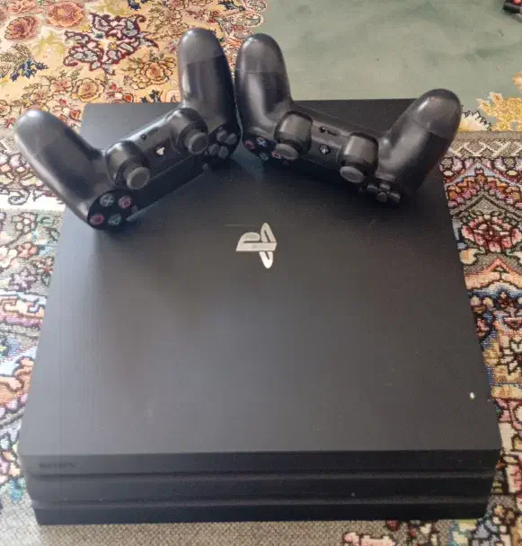 پلی استیشن 4(یکترابایت)پرو|کنسول، بازی ویدئویی و آنلاین|بروجرد, |دیوار