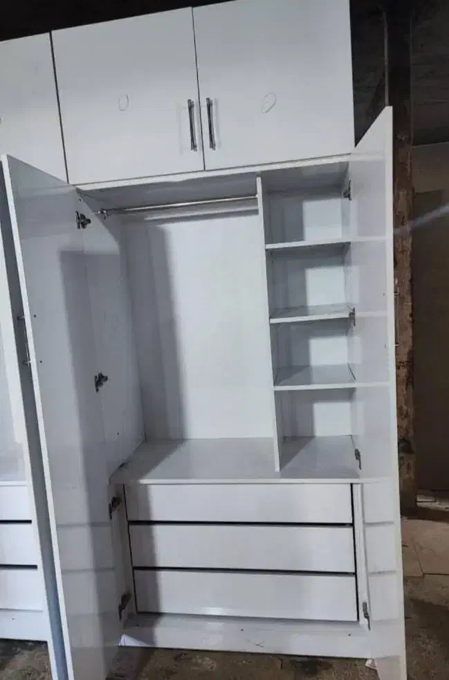 کمد دیواری با کشو مخفی|جاکفشی، کمد، دراور|شیراز, شهرک صنعتی شیراز|دیوار