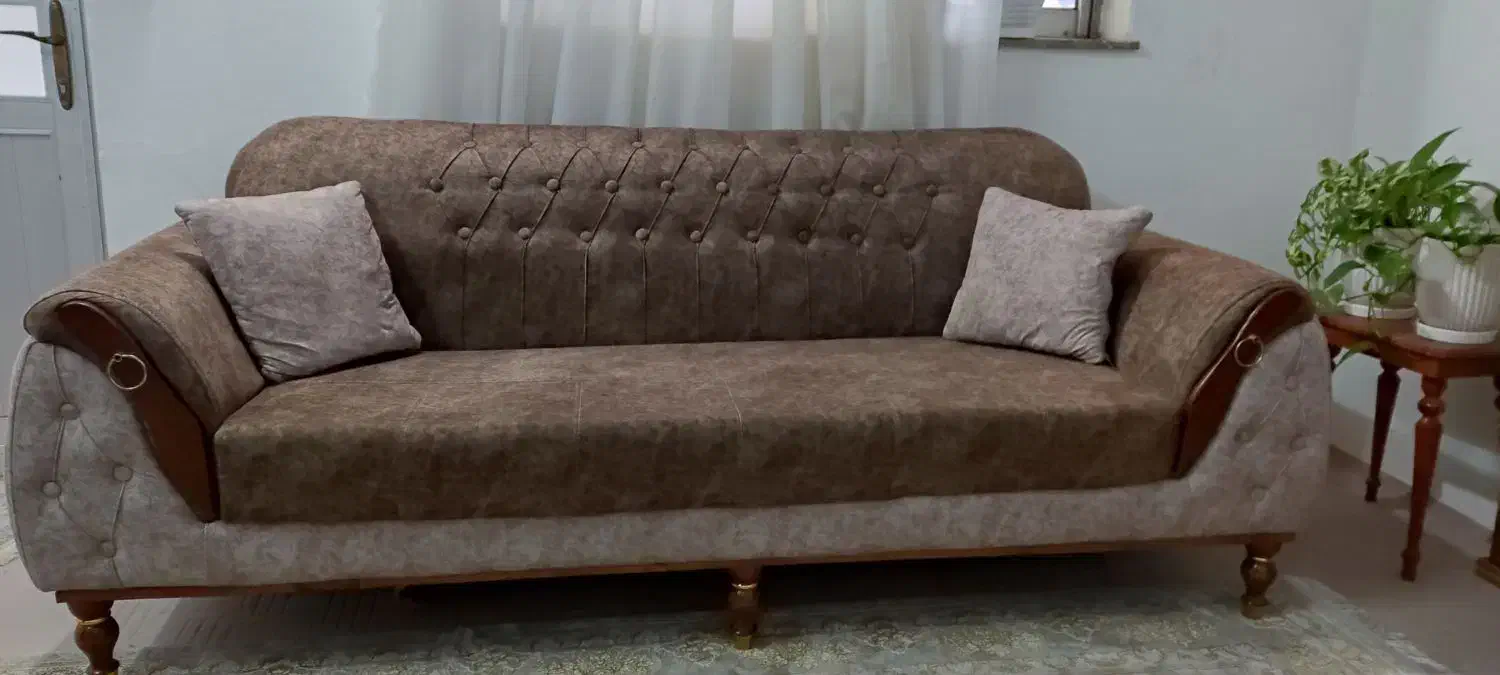 فروش فوری مبل ۷نفره|مبلمان خانگی و میز عسلی|لاهیجان, طالقانی|دیوار