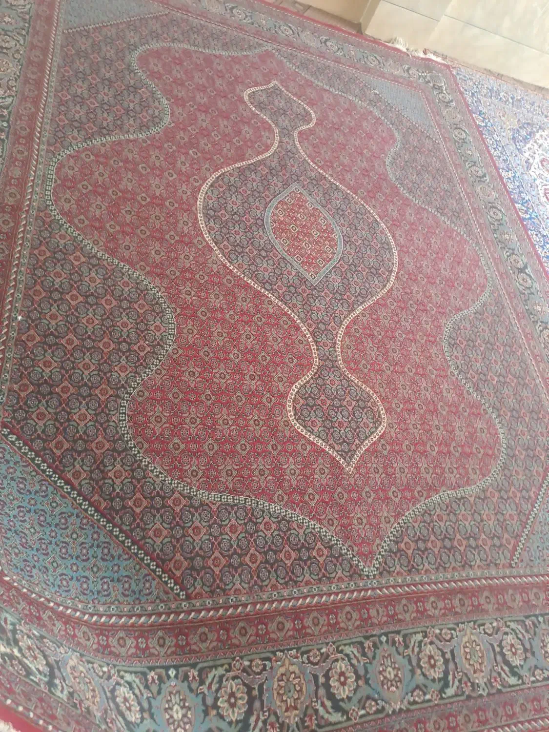 قالی کارکرده ولی تمیز|فرش|لنجان, |دیوار