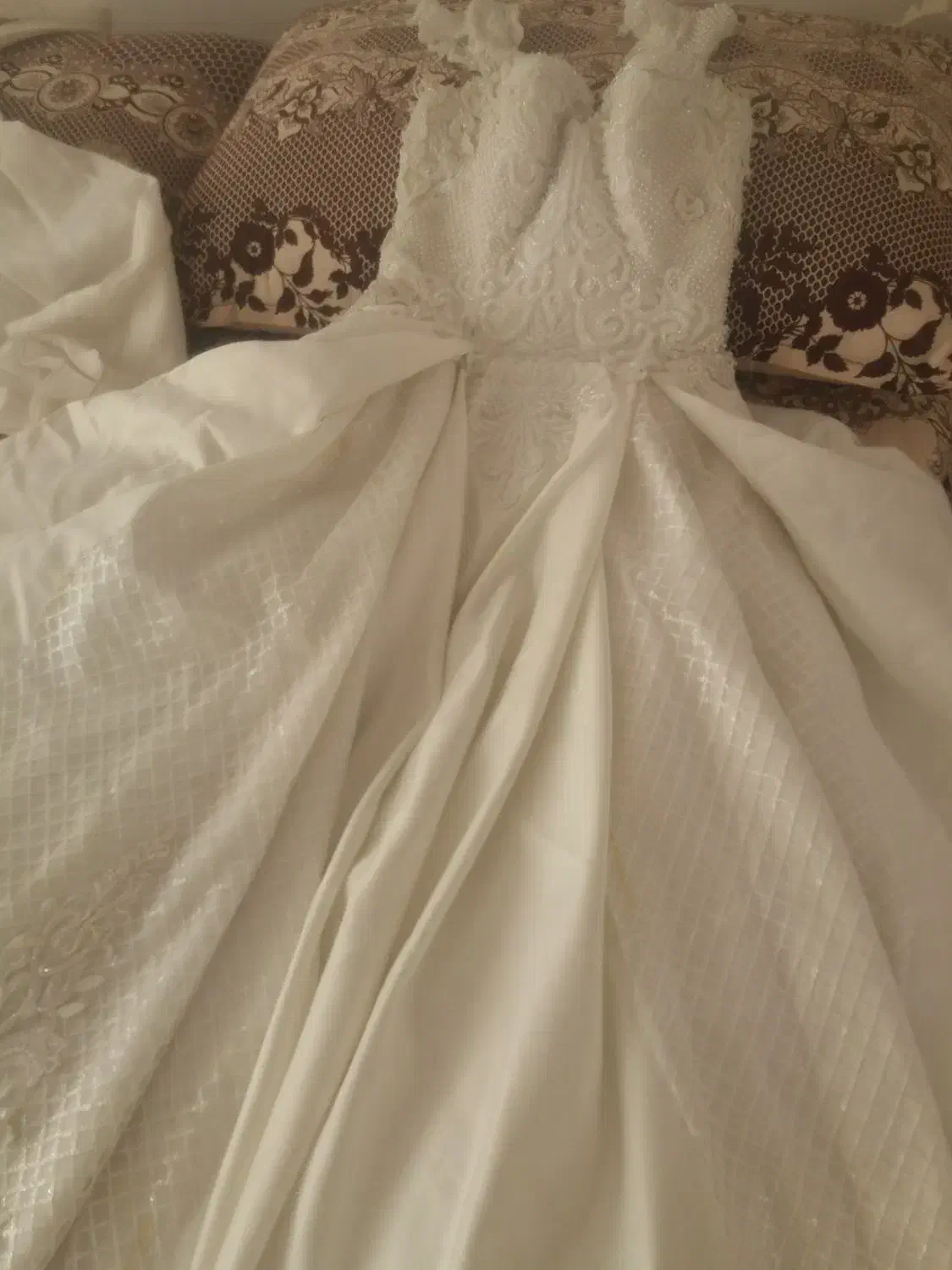 لباس|لباس|بناب, |دیوار