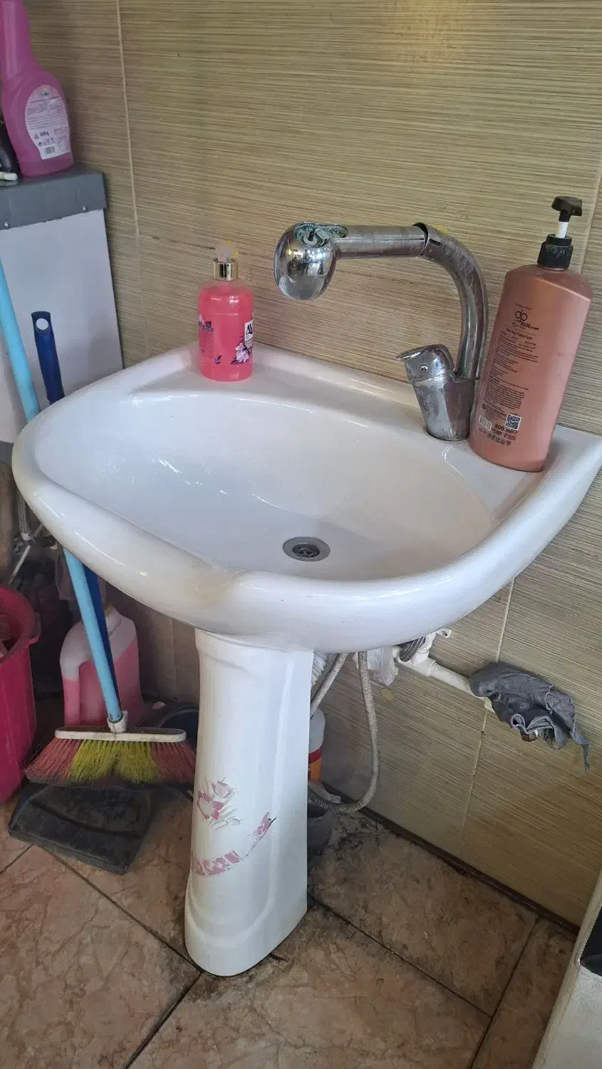 سرشور آرایشگاه|آرایشگاه و سالن‌های زیبایی|فردیس, سپید دشت|دیوار