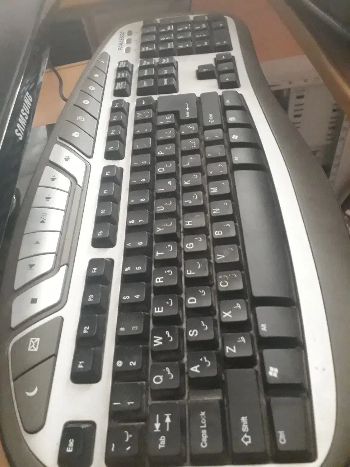 کیبورد اسپیکر و مانیتور  کامپیوتر|قطعات و لوازم جانبی رایانه|اصفهان, سرچشمه|دیوار