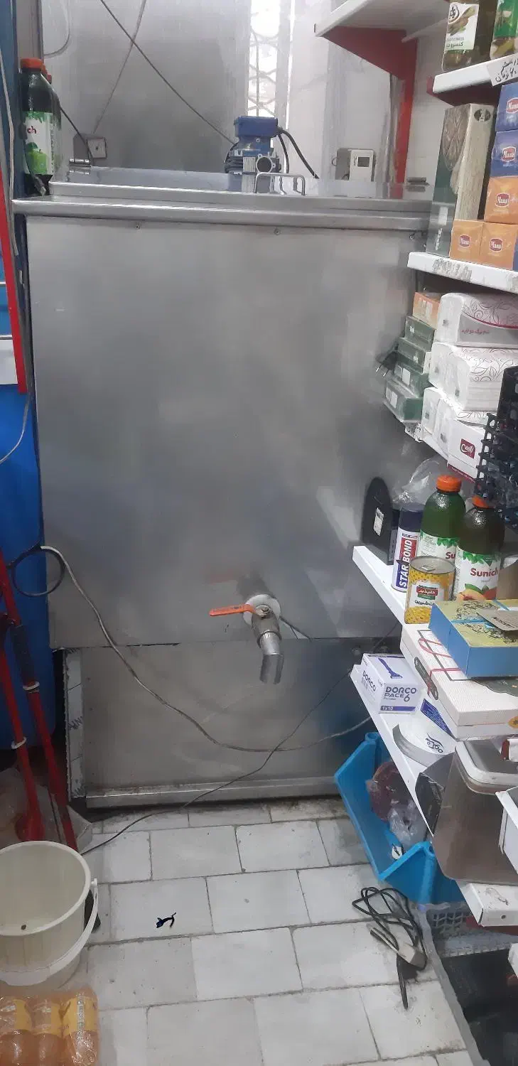 شیر سرد کن ۵۰۰ کیلویی و یخچال تاپینگ ارگ|فروشگاه و مغازه|یزد, |دیوار