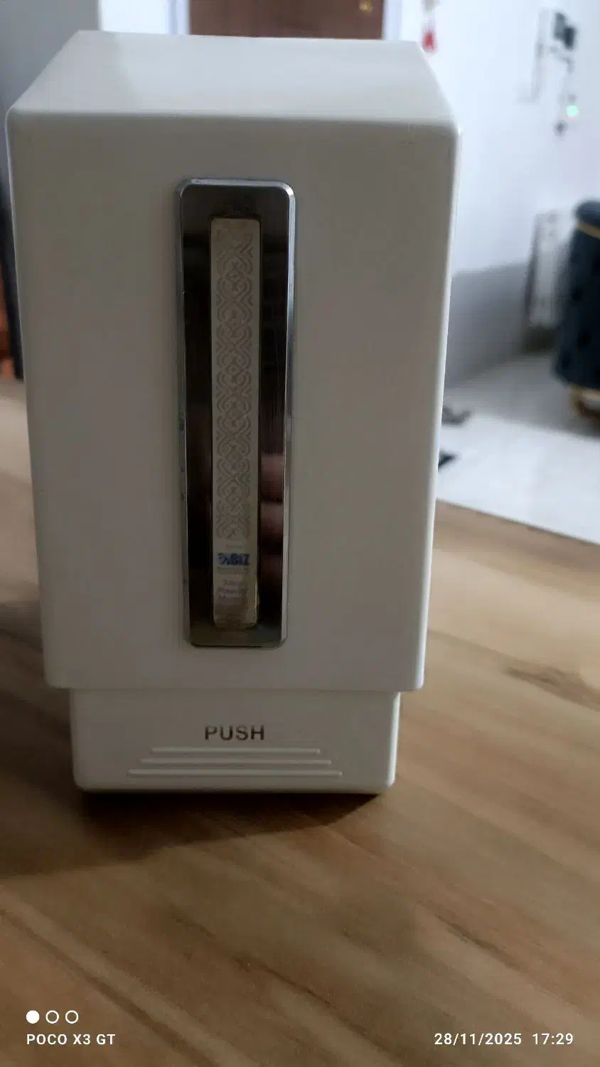 صابون رنده کن ومخزن اسپری هوا|لوازم سرویس بهداشتی|نسیمشهر, |دیوار