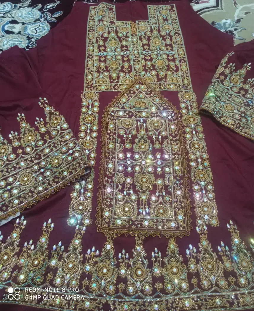 لباس بلوچی خیلی تمیز بدون استفاده چرخ شده اماده|لباس|ایرانشهر, |دیوار