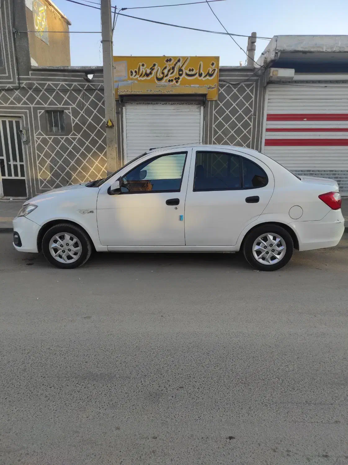 ساینا s مدل 1401|خودرو سواری و وانت|همدان, |دیوار