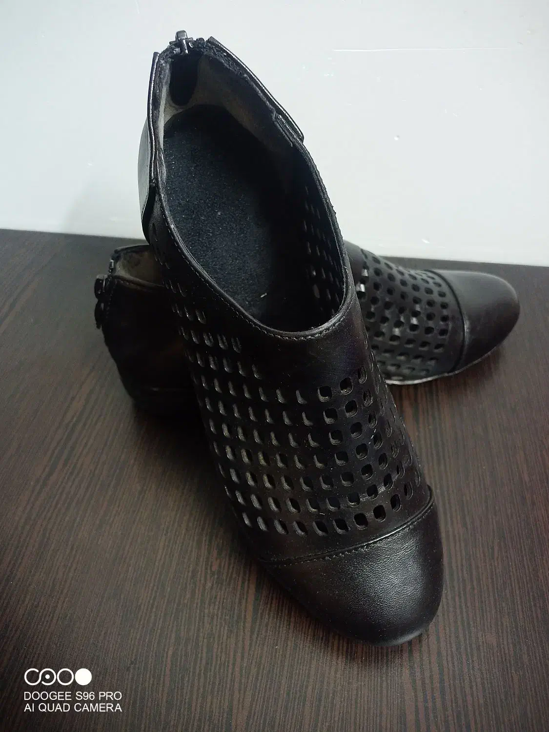 کفش چرم طبیعی|کیف، کفش، کمربند|قم, باجک یک|دیوار