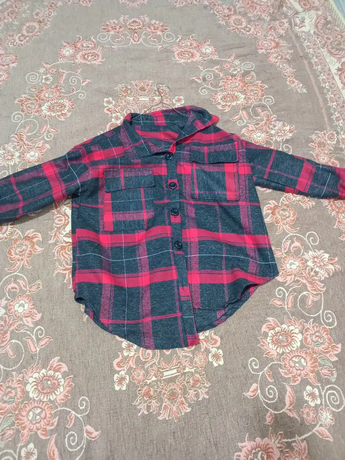 مانتو|لباس|مشهد, طبرسی شمالی|دیوار