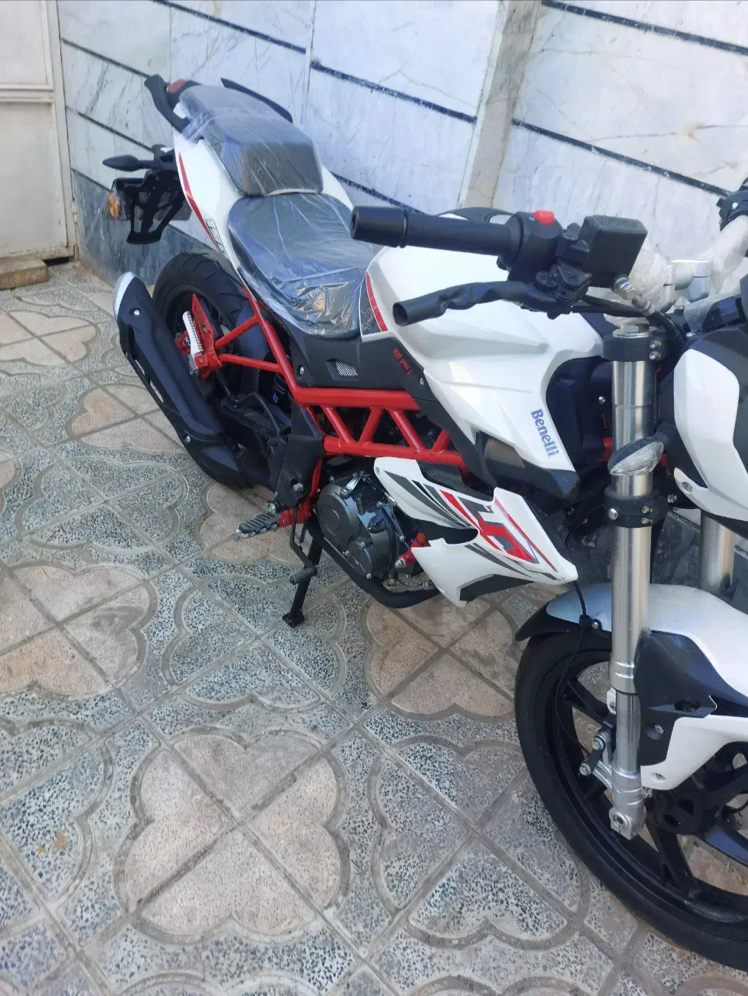 موتور بنلی 150 نیوفیس|موتورسیکلت|قزوین, |دیوار