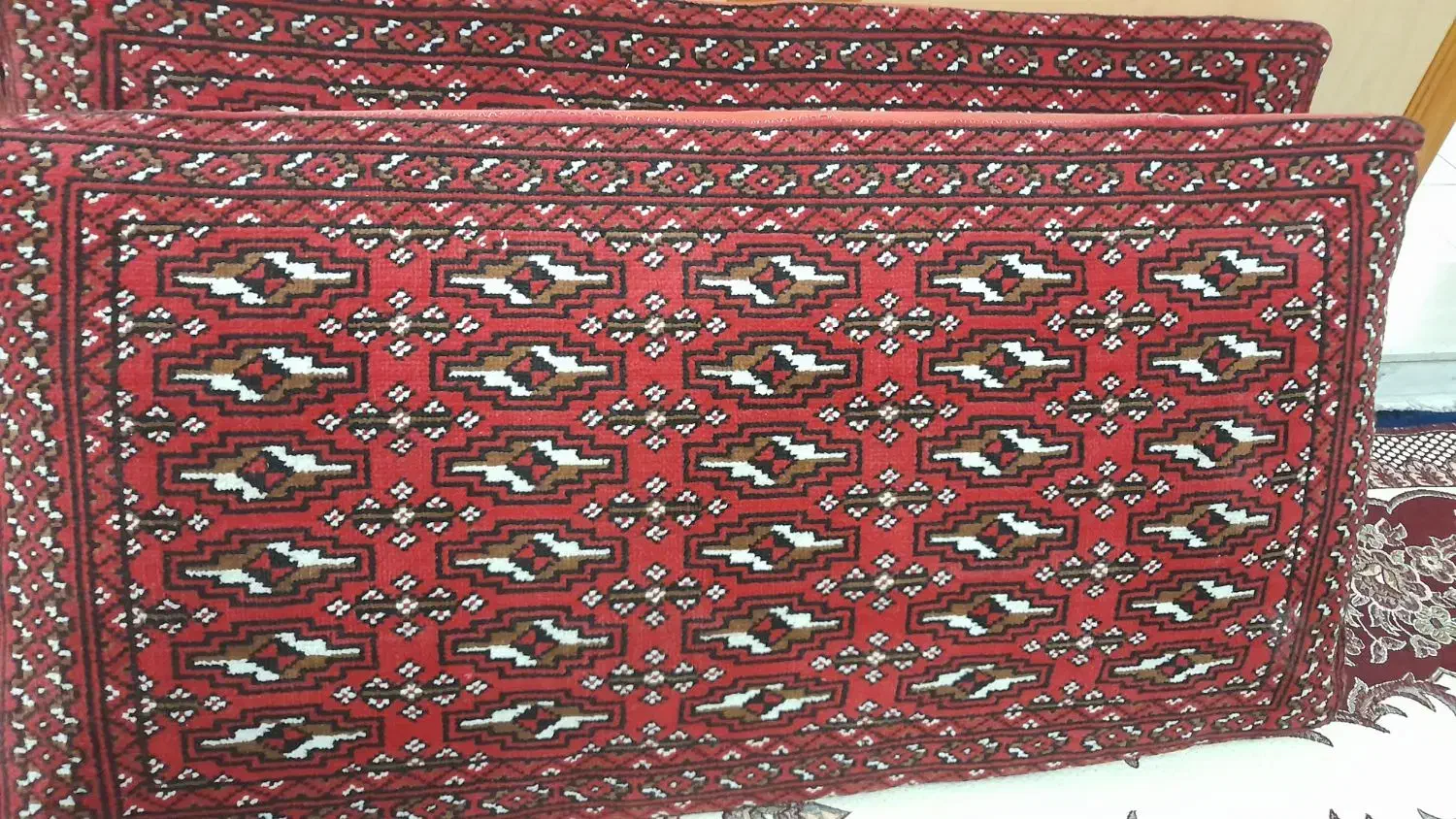 یک جفت پشتی و تکیه در حد نو برای ویلا باغ منزل|پشتی|کرج, فاز ۳ گوهردشت|دیوار