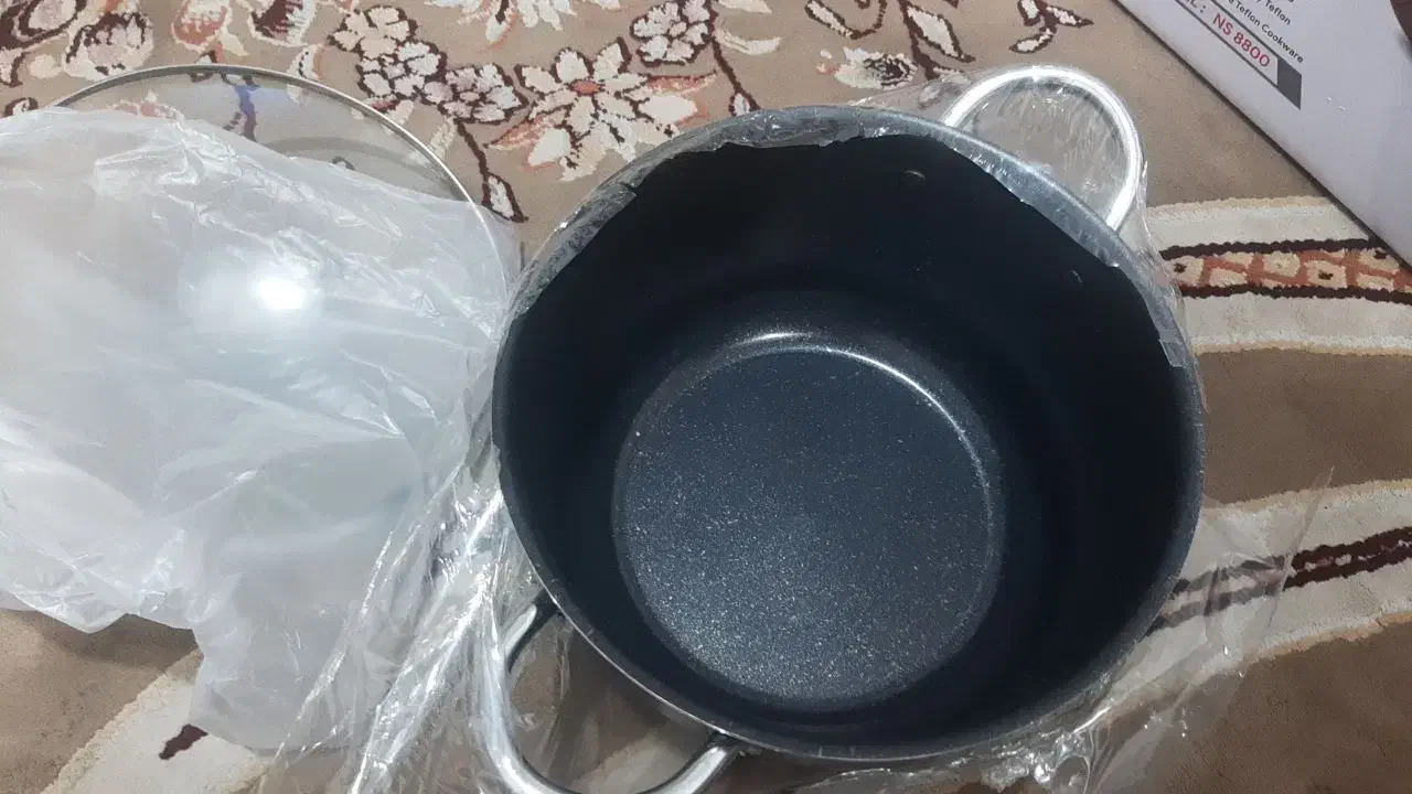 کتری قوری قابلمه لاکی|ظروف پخت‌وپز|بابل, |دیوار