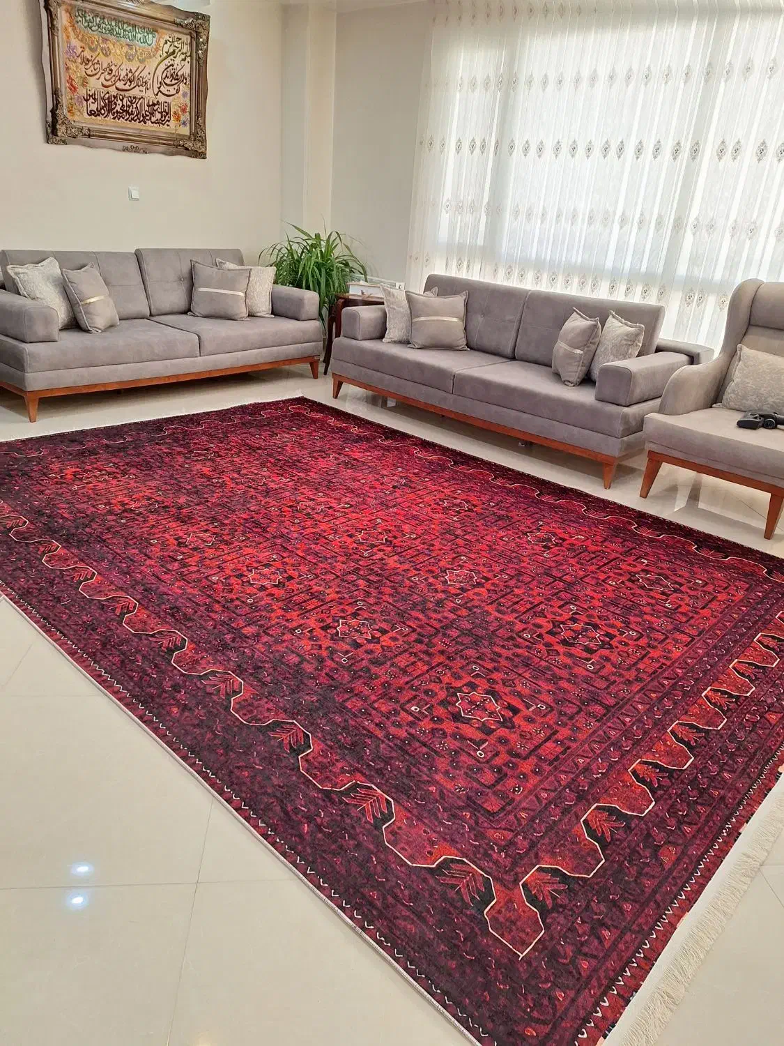 فرشینه طرح کابل زمینه لاکی|فرش|اراک, |دیوار