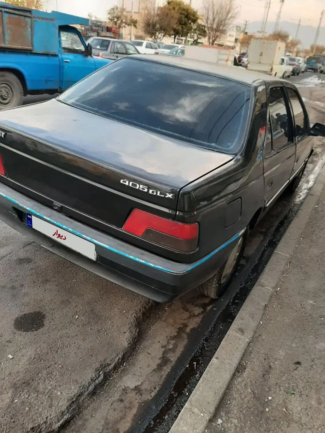 پژو ۴۰۵ مدل ۸۳|خودرو سواری و وانت|کرج, میدان میوه و تره بار مرکزی|دیوار