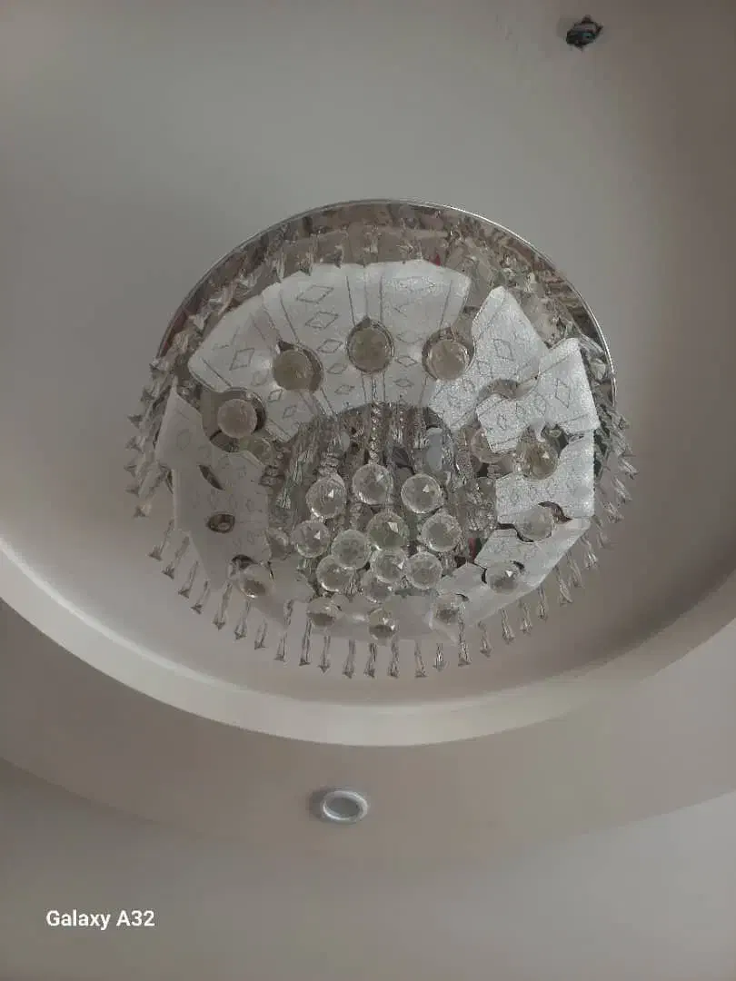 لوستر|لوستر و چراغ آویز|اصفهان, هیستان|دیوار